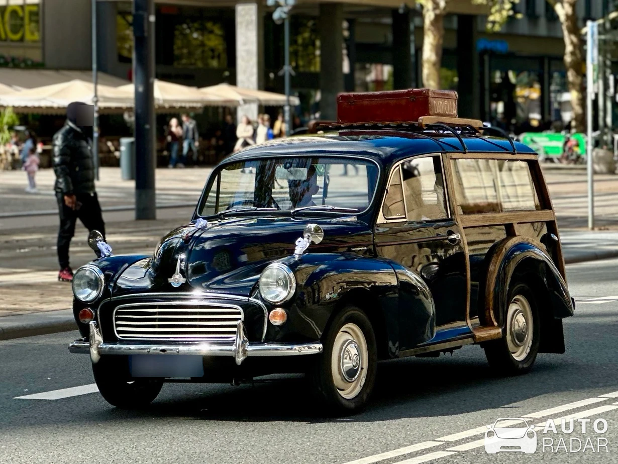 Morris Minor 1000 Traveller spotted in Rotterdam, Netherlands