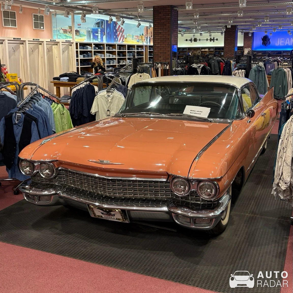 Cadillac Series 62 Coupé de Ville spotted in Dresden