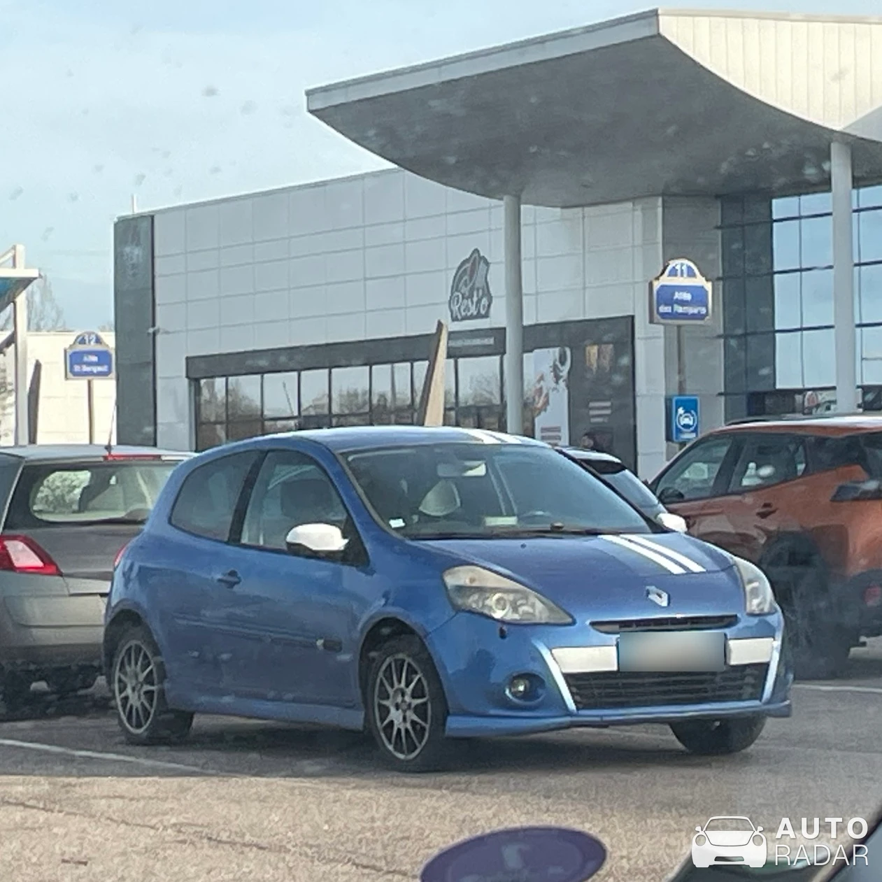 Renault Clio RS spotted in Dommartin-lès-Toul, France