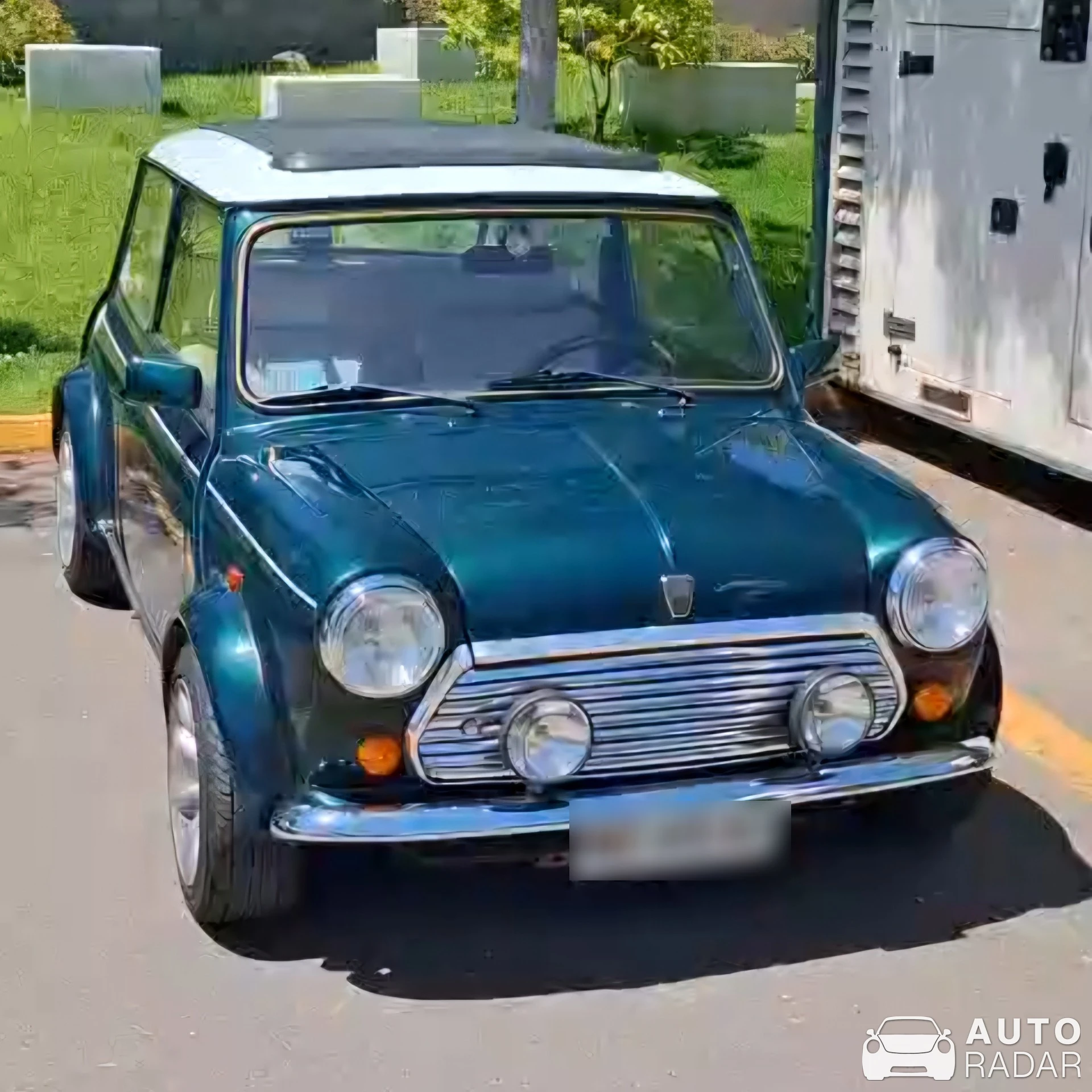 Mini Cooper spotted in Las Condes, Chile