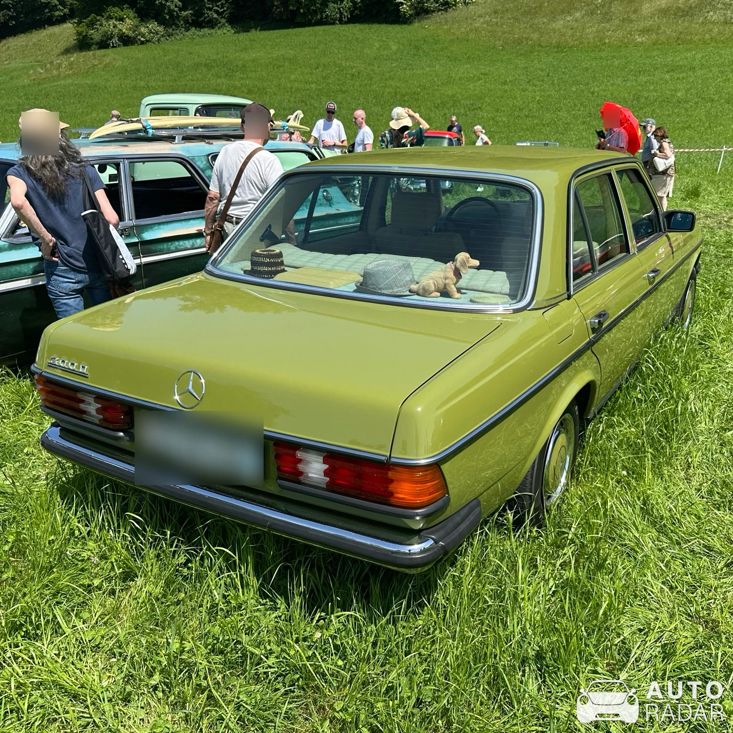 Mercedes-Benz W123 spotted in Dürnten