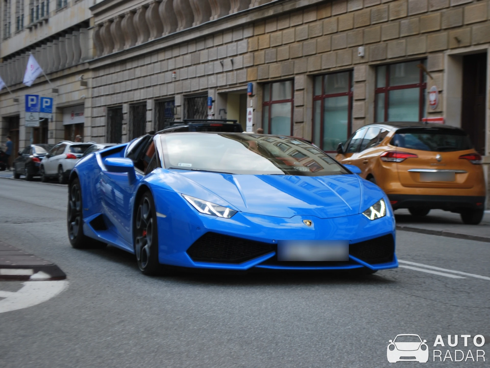 Lamborghini Huracán LP610-4 Spyder spotted in Warszawa, Poland