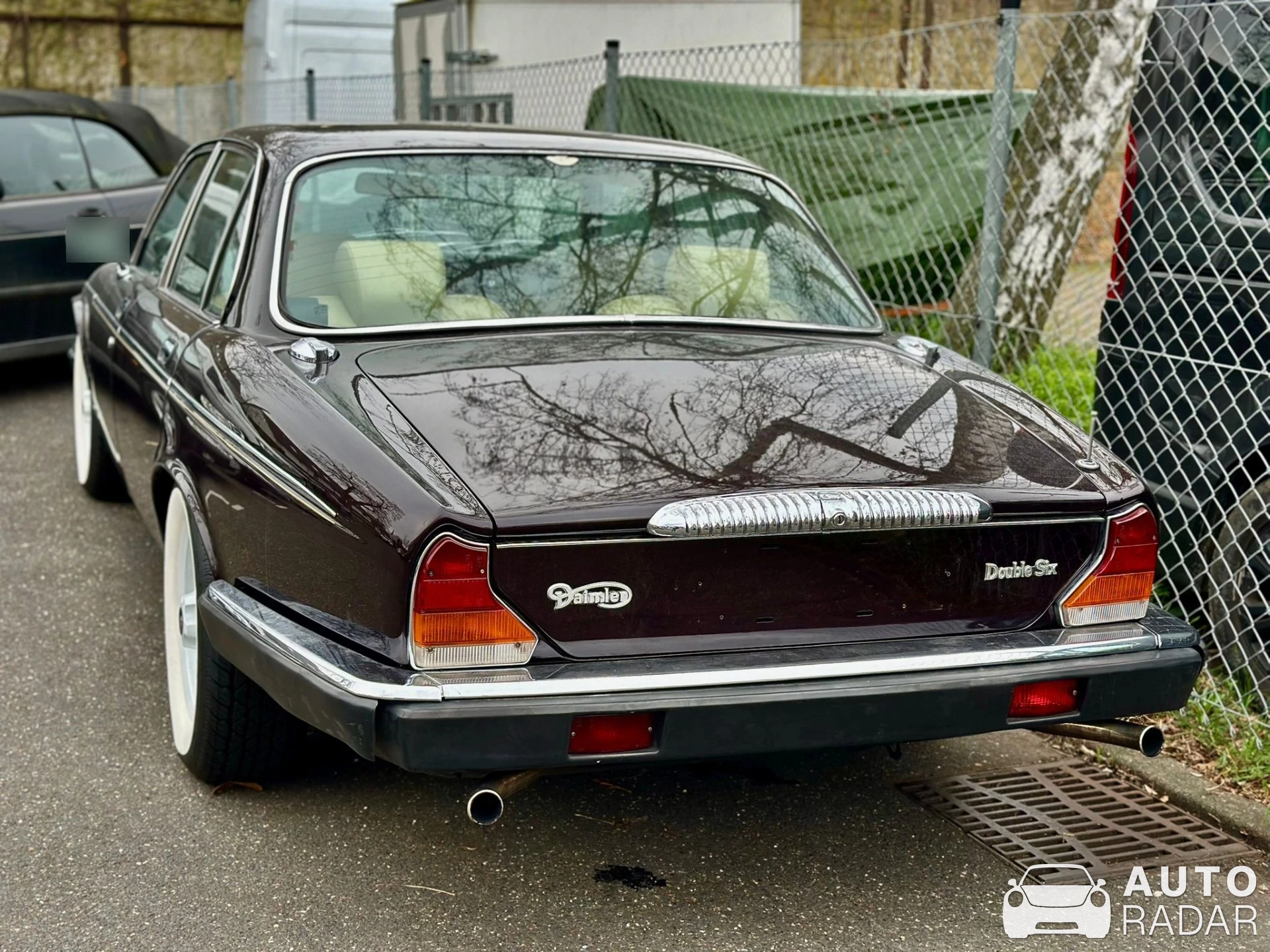 Daimler Double Six spotted in Düsseldorf