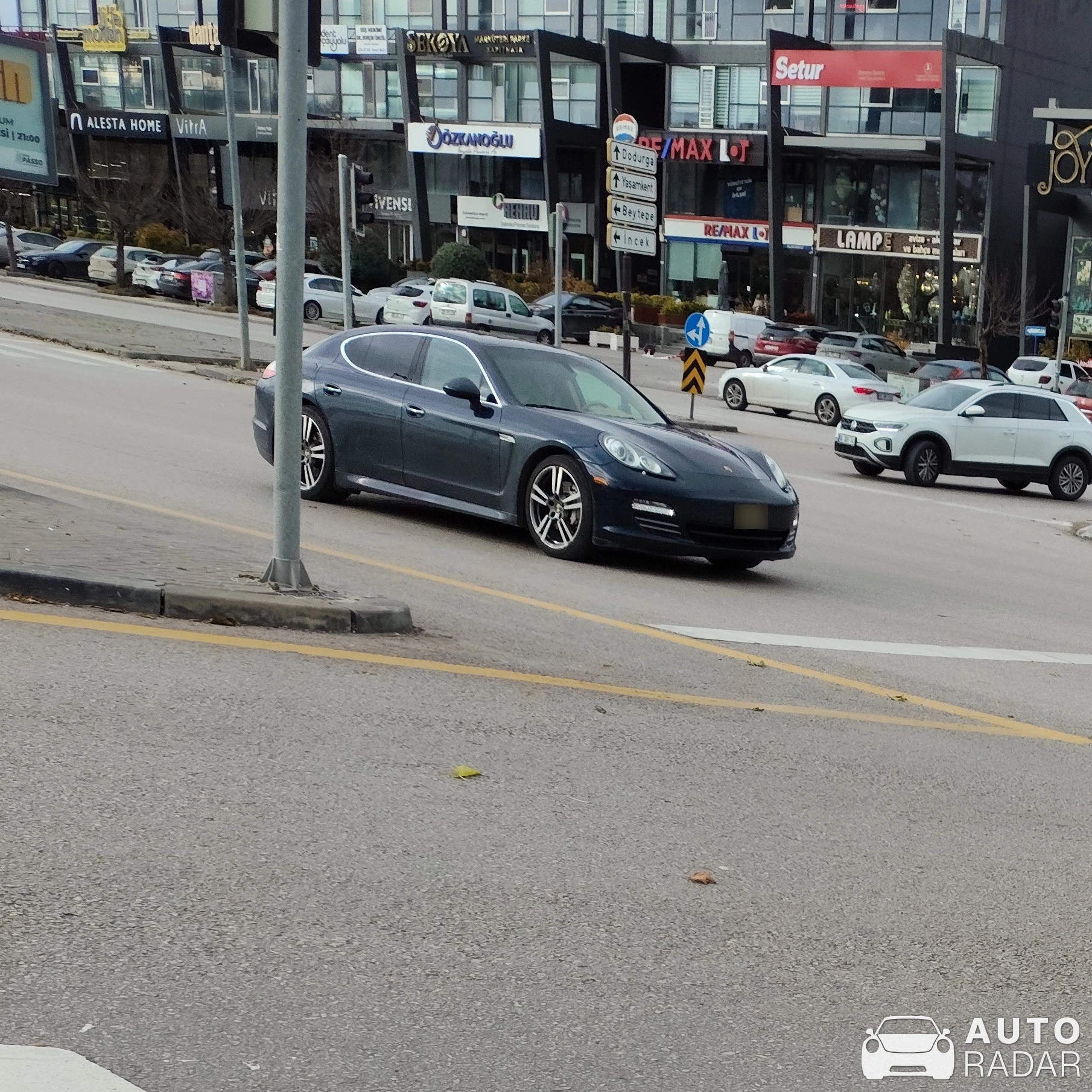 Porsche 970 Panamera spotted in Çankaya, Türkiye