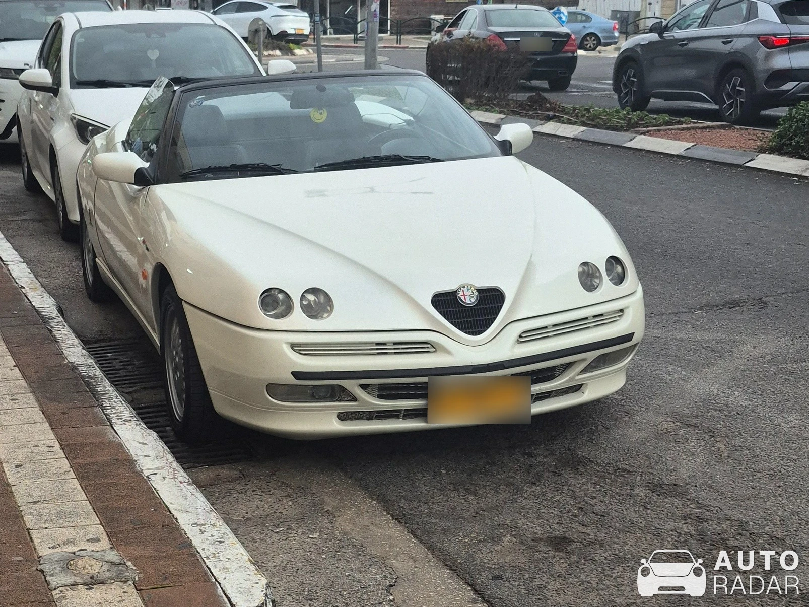 Alfa Romeo GTV 916 Spider spotted in Haifa, Israel