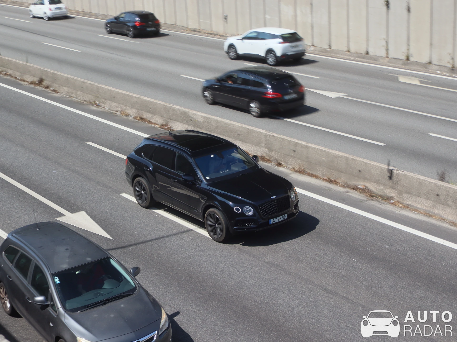 Bentley Bentayga Diesel spotted in Porto
