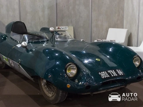 Lotus 2-Eleven spotted in Avignon