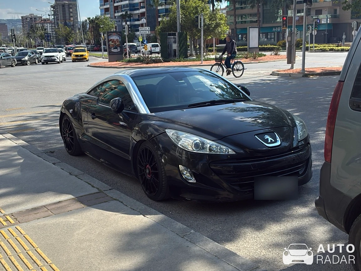 Peugeot RCZ spotted in İzmir