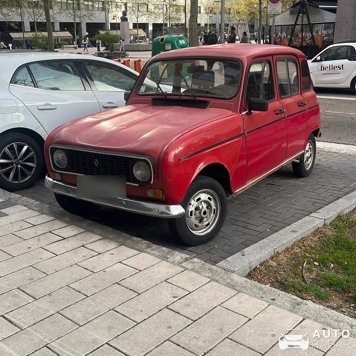 Renault 4 GTL spotted in Valladolid