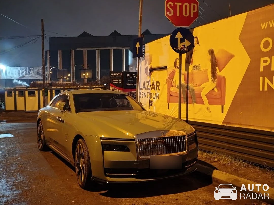 Rolls-Royce Spectre spotted in Prilep, North Macedonia