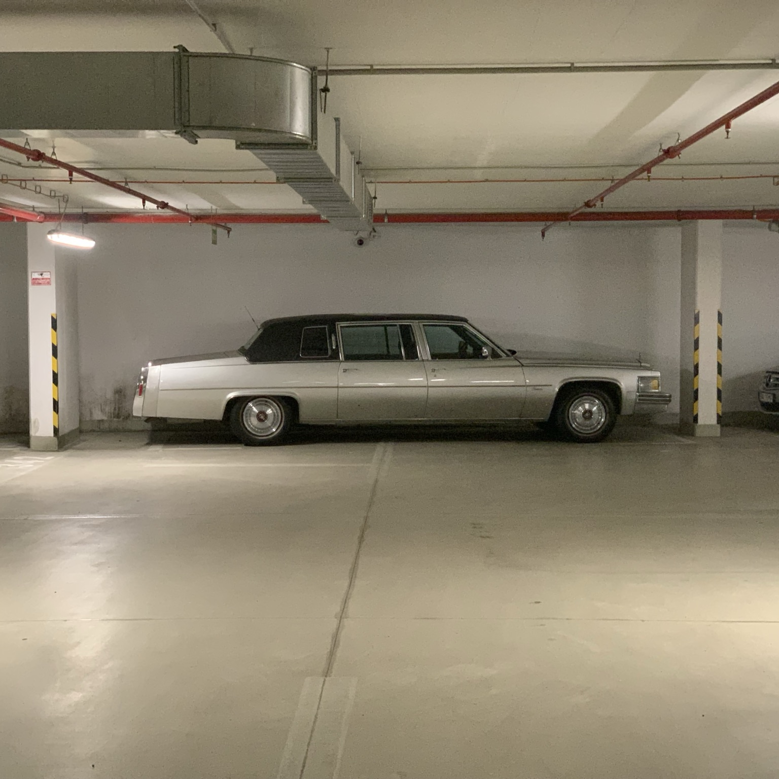 Cadillac Fleetwood Brougham