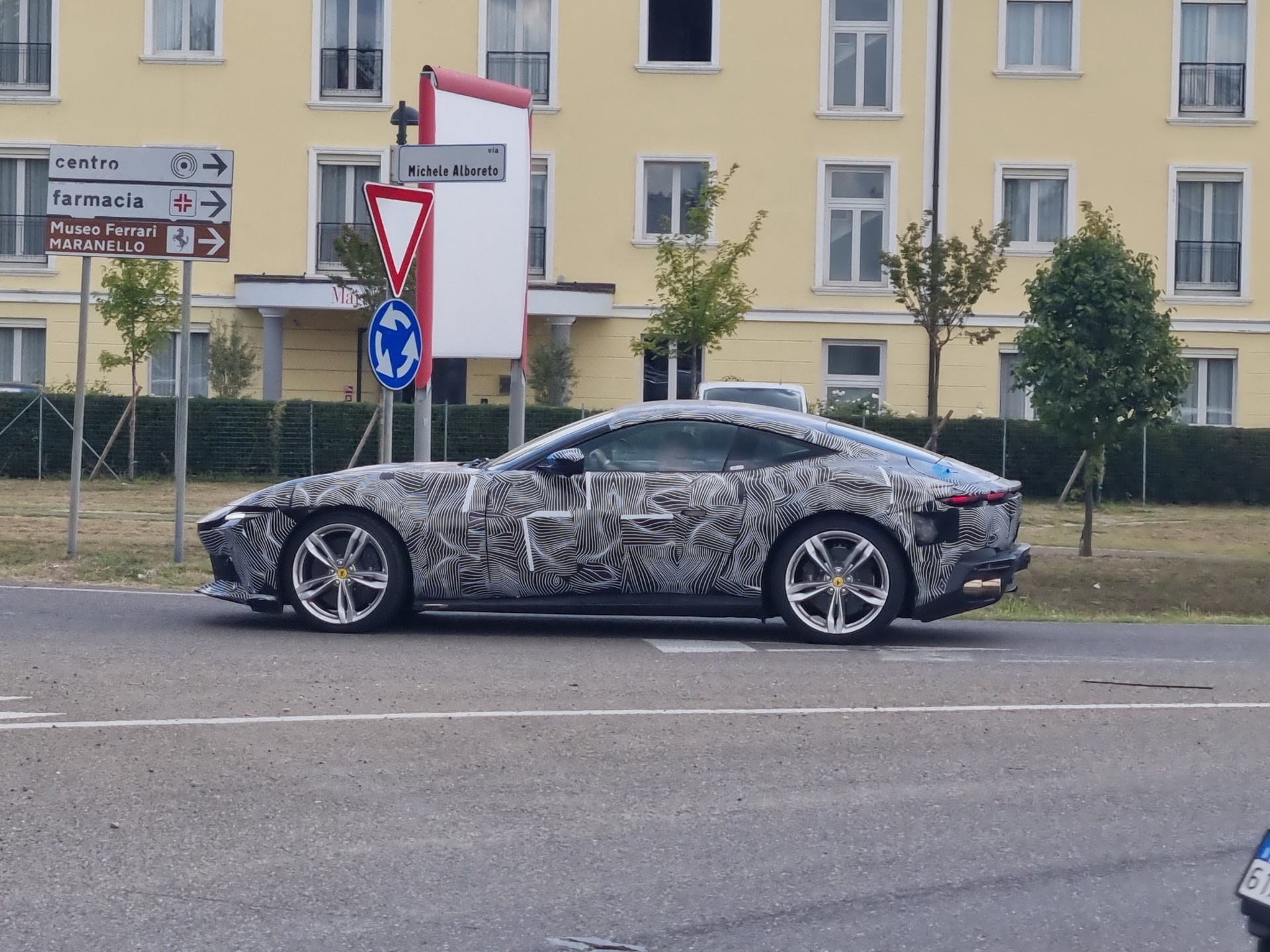 Ferrari Amalfi Mule