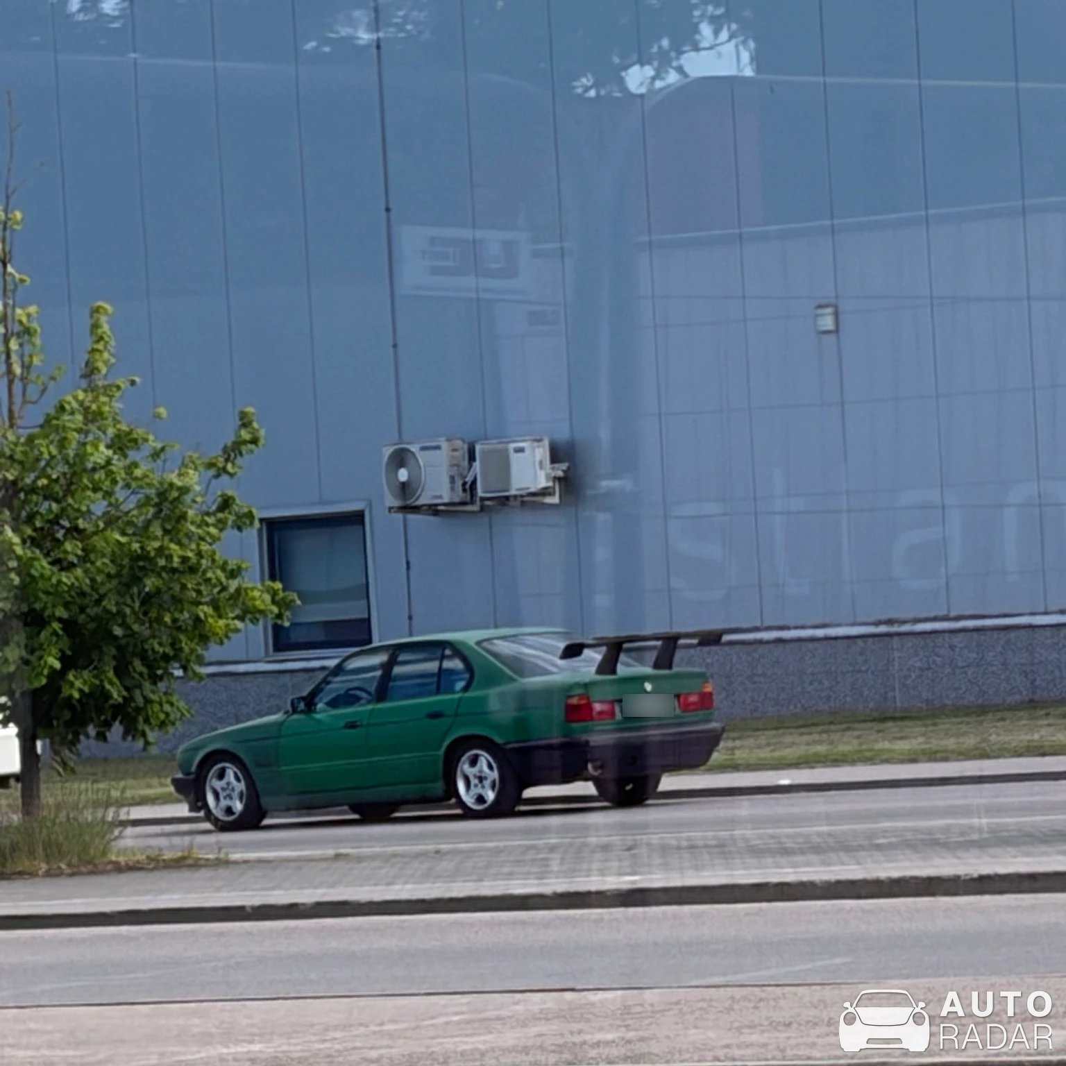 BMW 5 Series E34 spotted in Tallinn