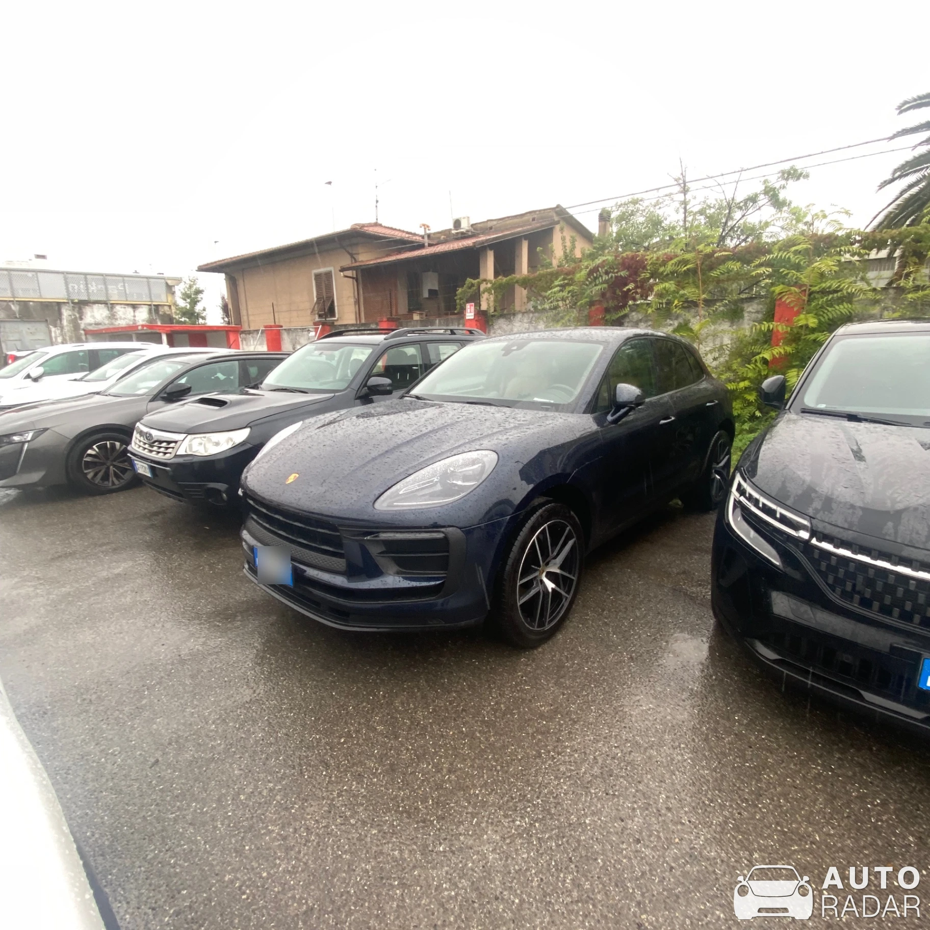 Porsche Macan spotted in Firenze, Italy