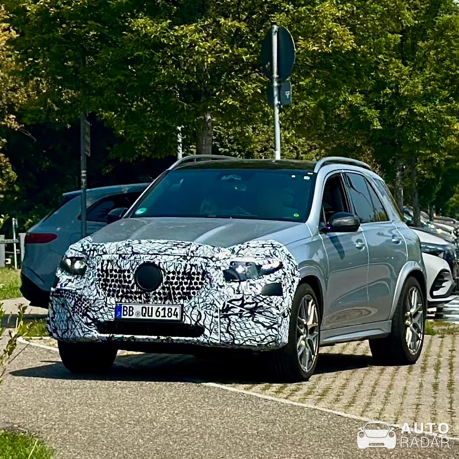 Mercedes-Benz GLE-Klasse W168 Mule spotted in Stuttgart