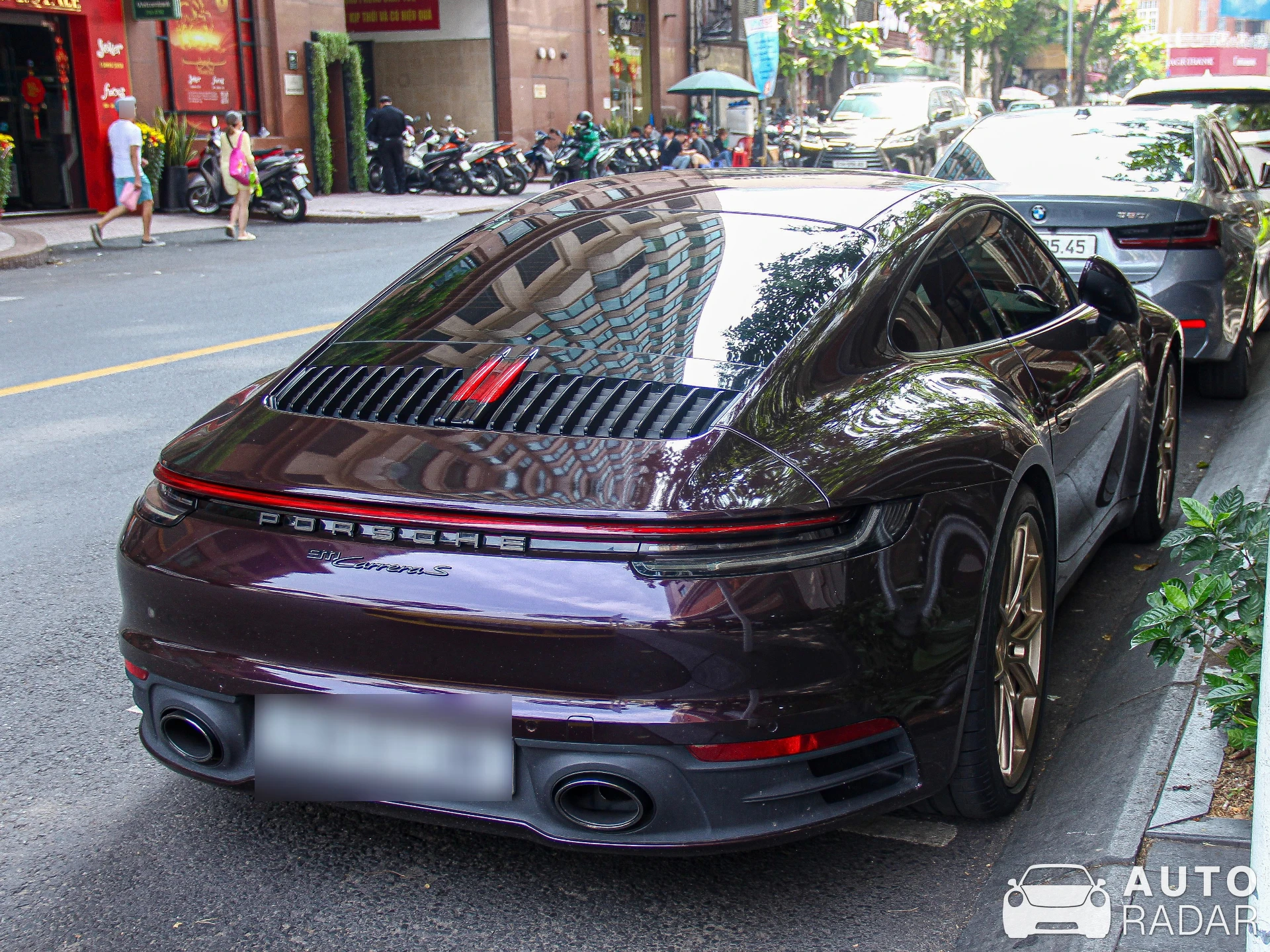 Porsche 911 Carrera Club Sport spotted in Ho Chi Minh City