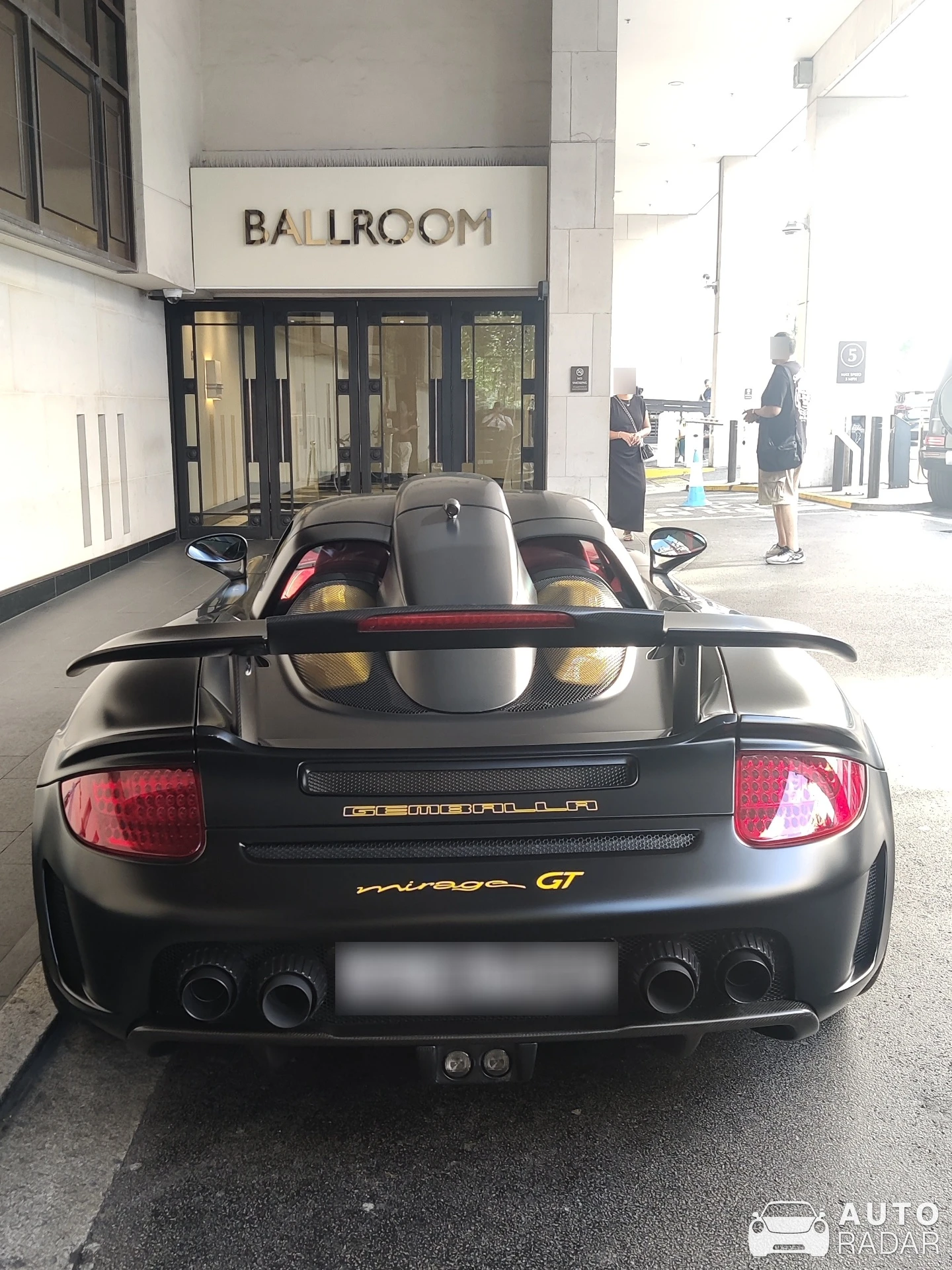Gemballa Mirage GT Gold Edition spotted in London