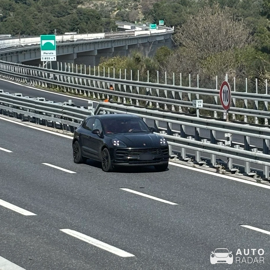 Porsche Macan spotted in San Bartolomeo al Mare