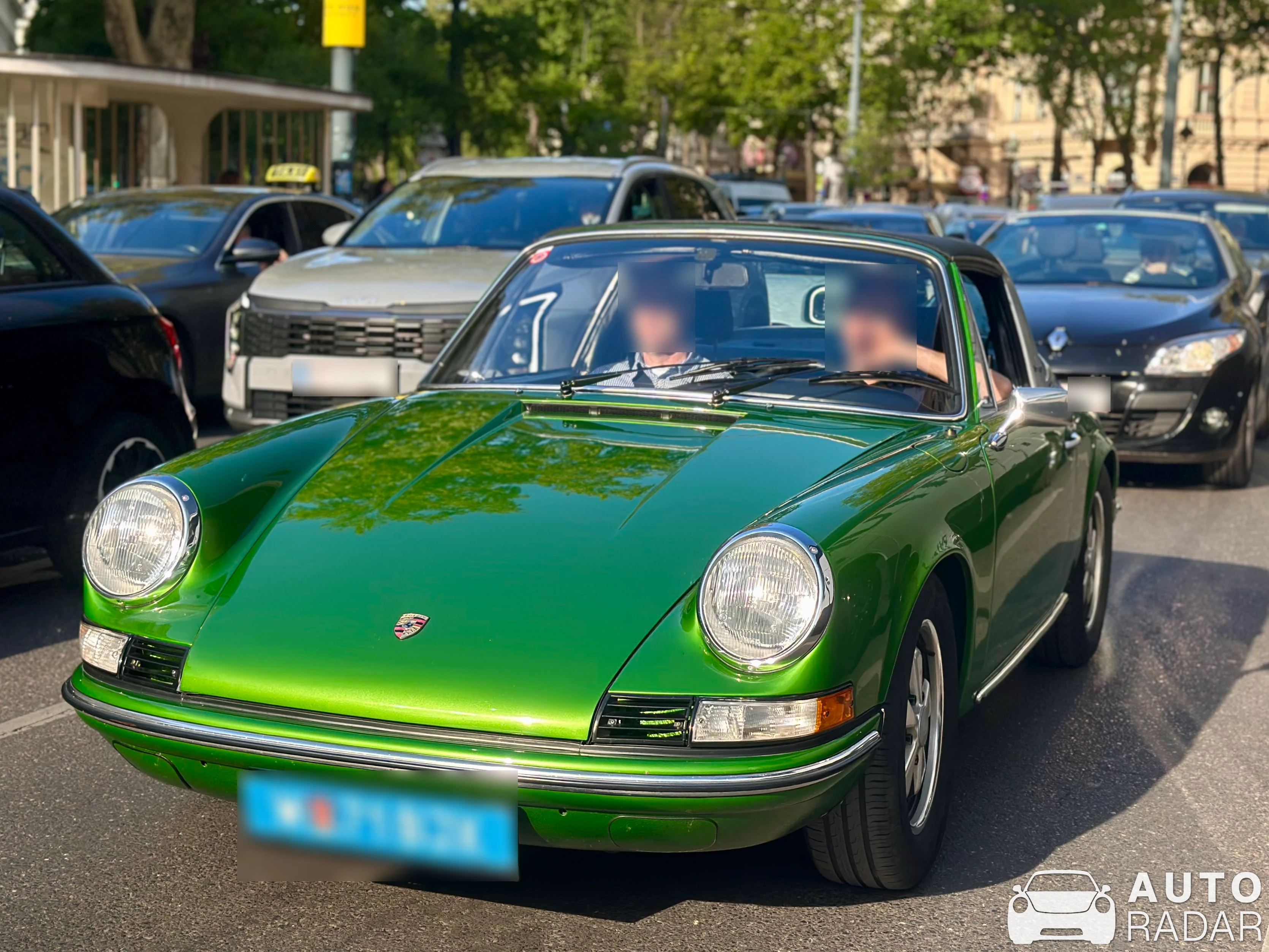 Porsche 911 E Targa spotted in Wien