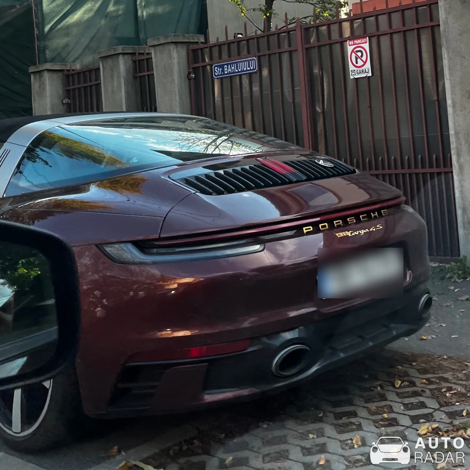 Porsche 992 Targa 4S Heritage Design Edition spotted in Sibiu, România