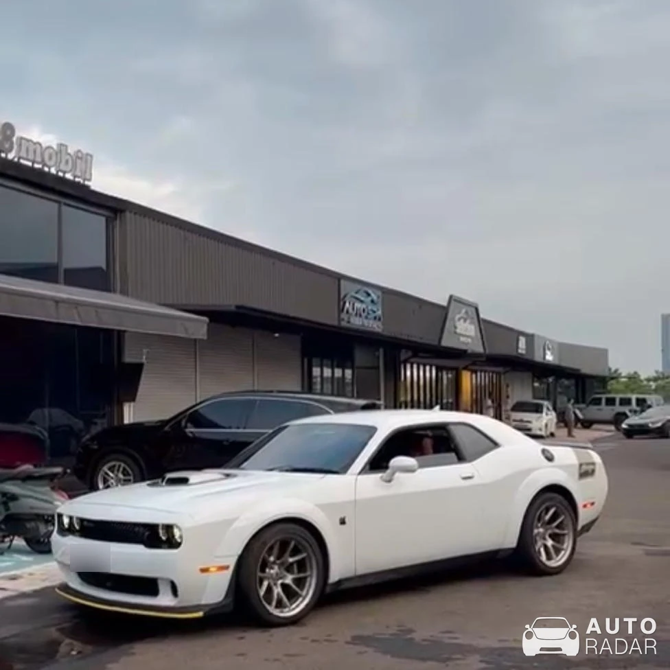 Dodge Challenger Scat Pack Swinger Edition 2023 spotted