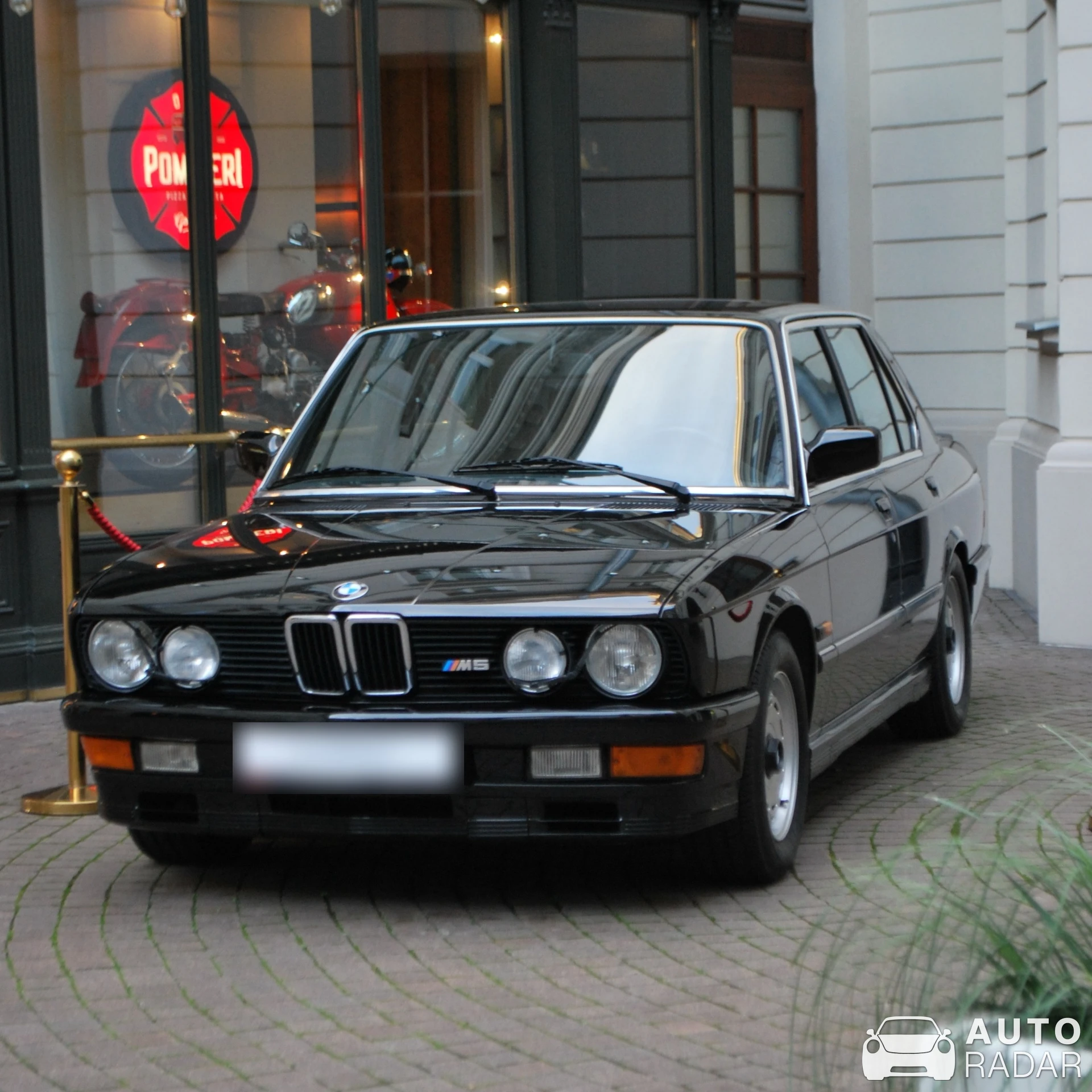 BMW M5 E28 spotted in Warszawa, Poland