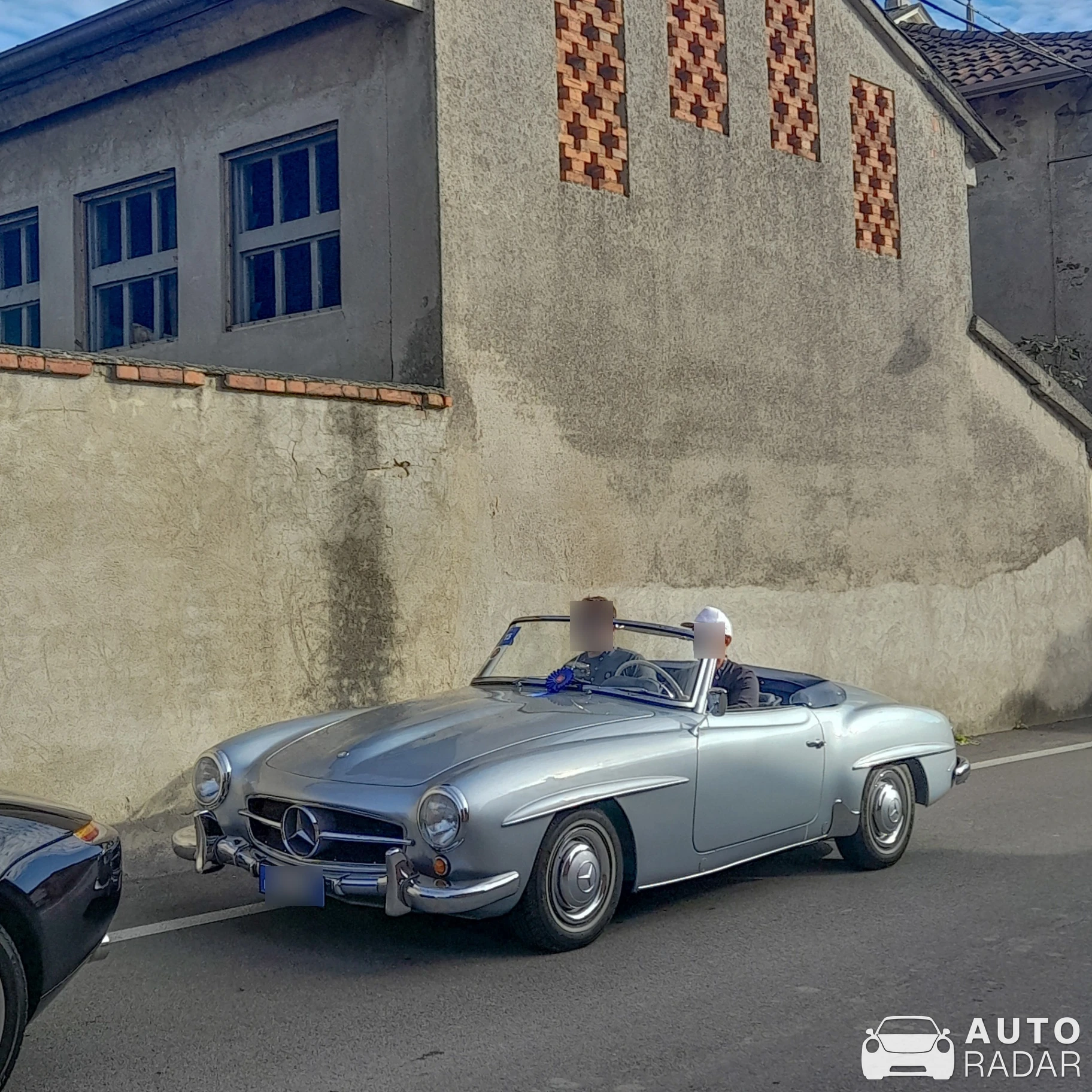 Mercedes-Benz 190 SL spotted in Brescia, Italy