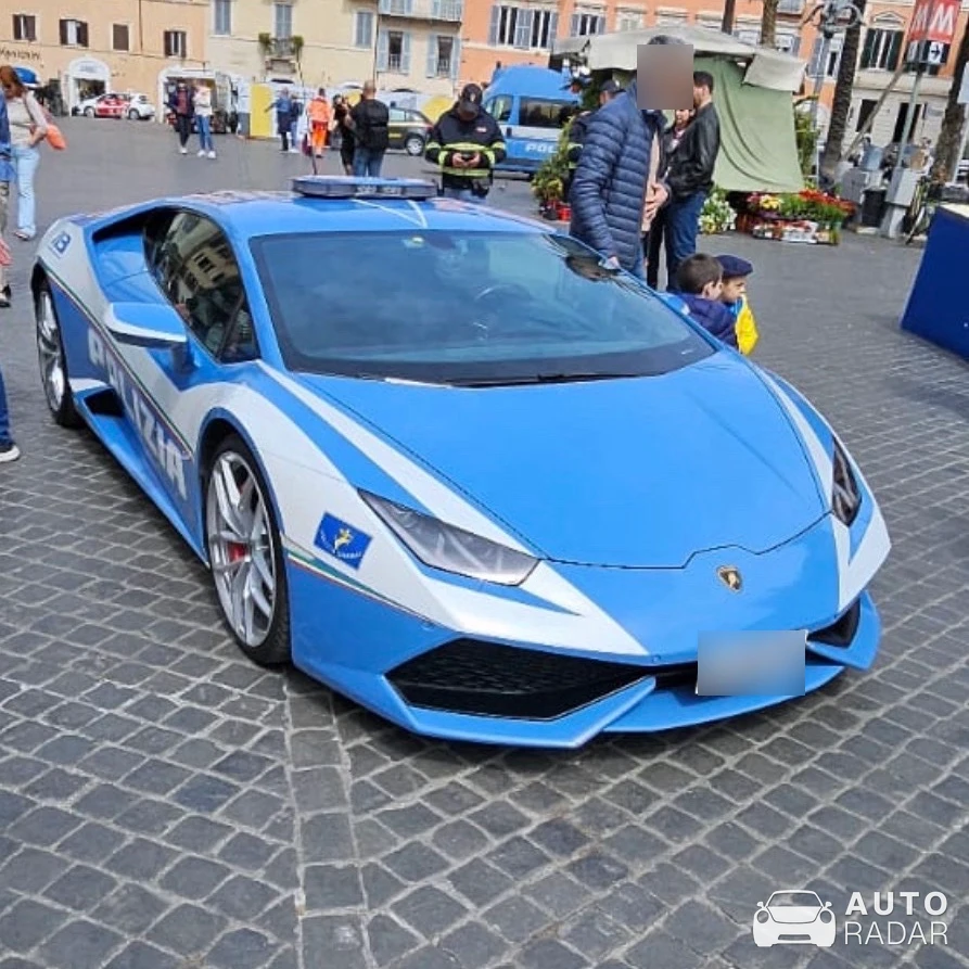Lamborghini Huracán LP610-4 Polizia spotted in Roma