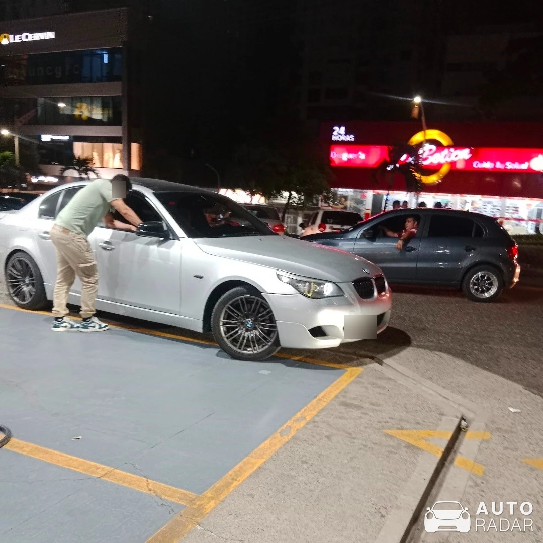 BMW M5 E60 2005 spotted in Barranquilla