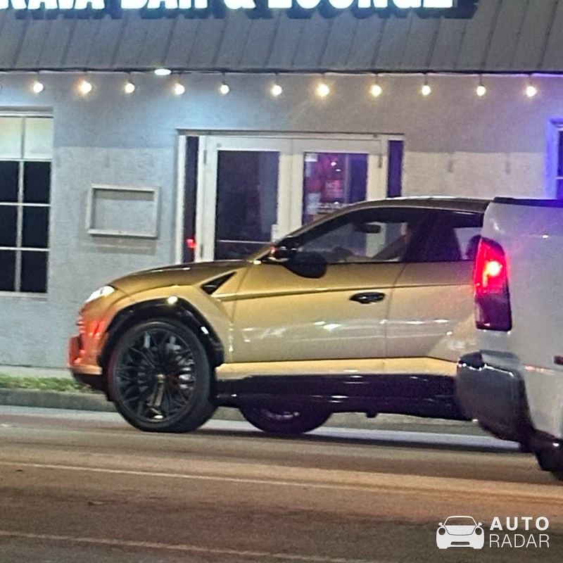 Lamborghini Urus S Urban spotted in Miami