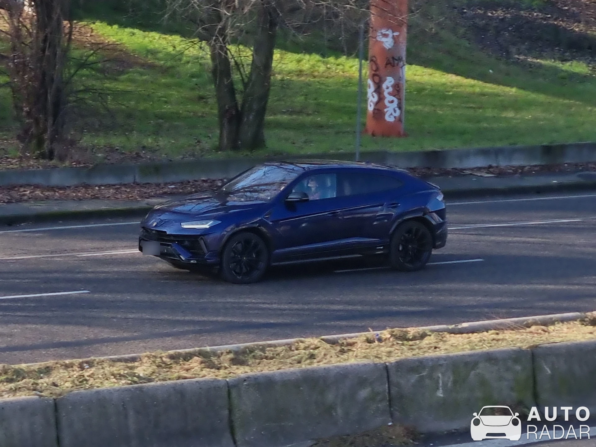 Lamborghini Urus S spotted in Milano, Italy