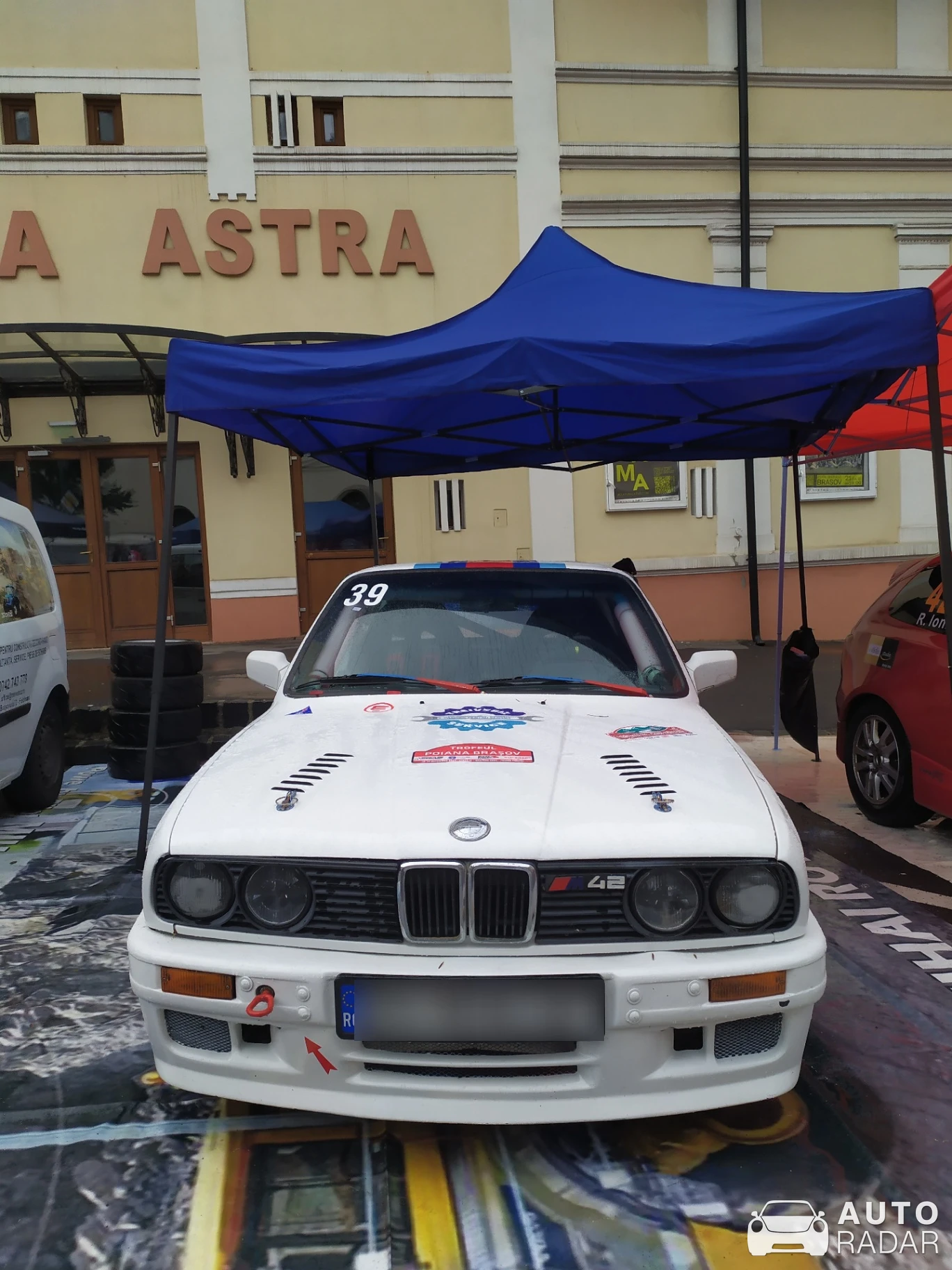 BMW 3 Series E30 spotted in Brașov, Romania