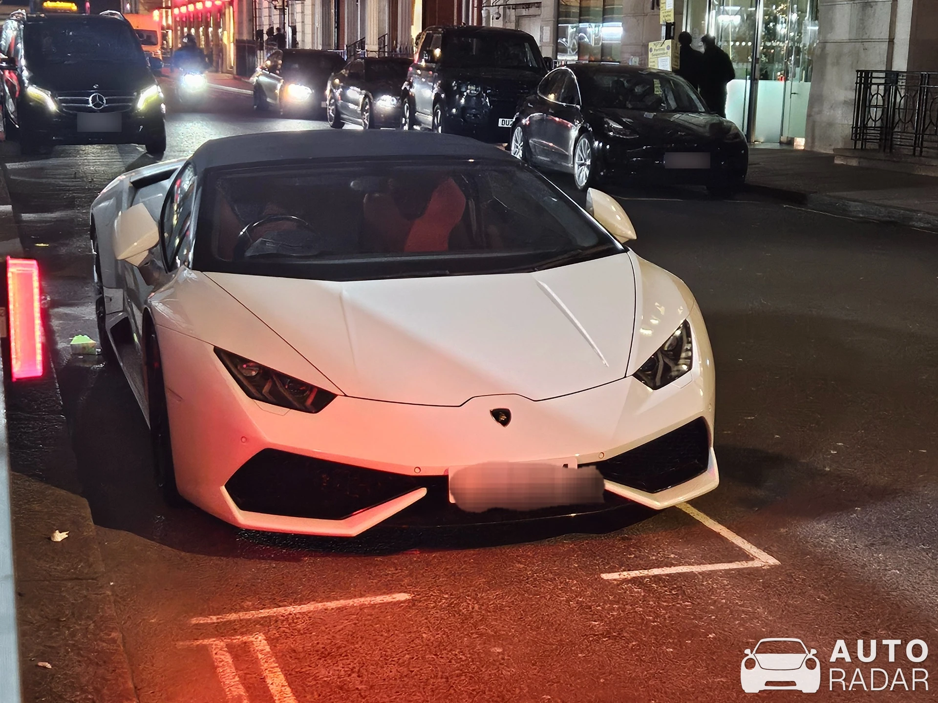 Lamborghini Huracán LP640-4 EVO Spyder spotted in London, United Kingdom