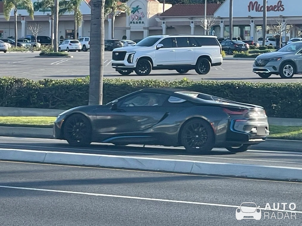 BMW i8 Roadster spotted in Torrance, United States