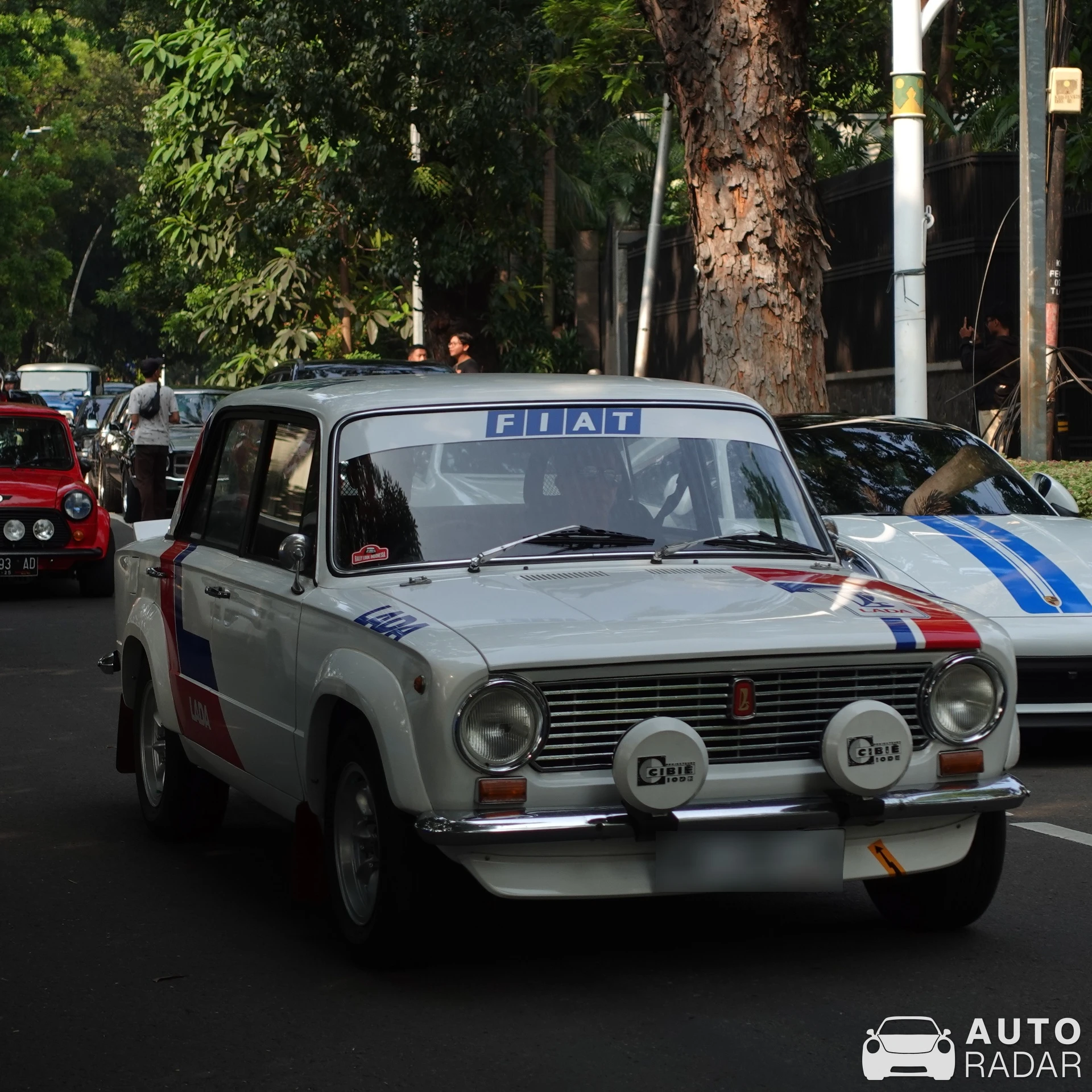Fiat 124 Sport spotted in Jakarta