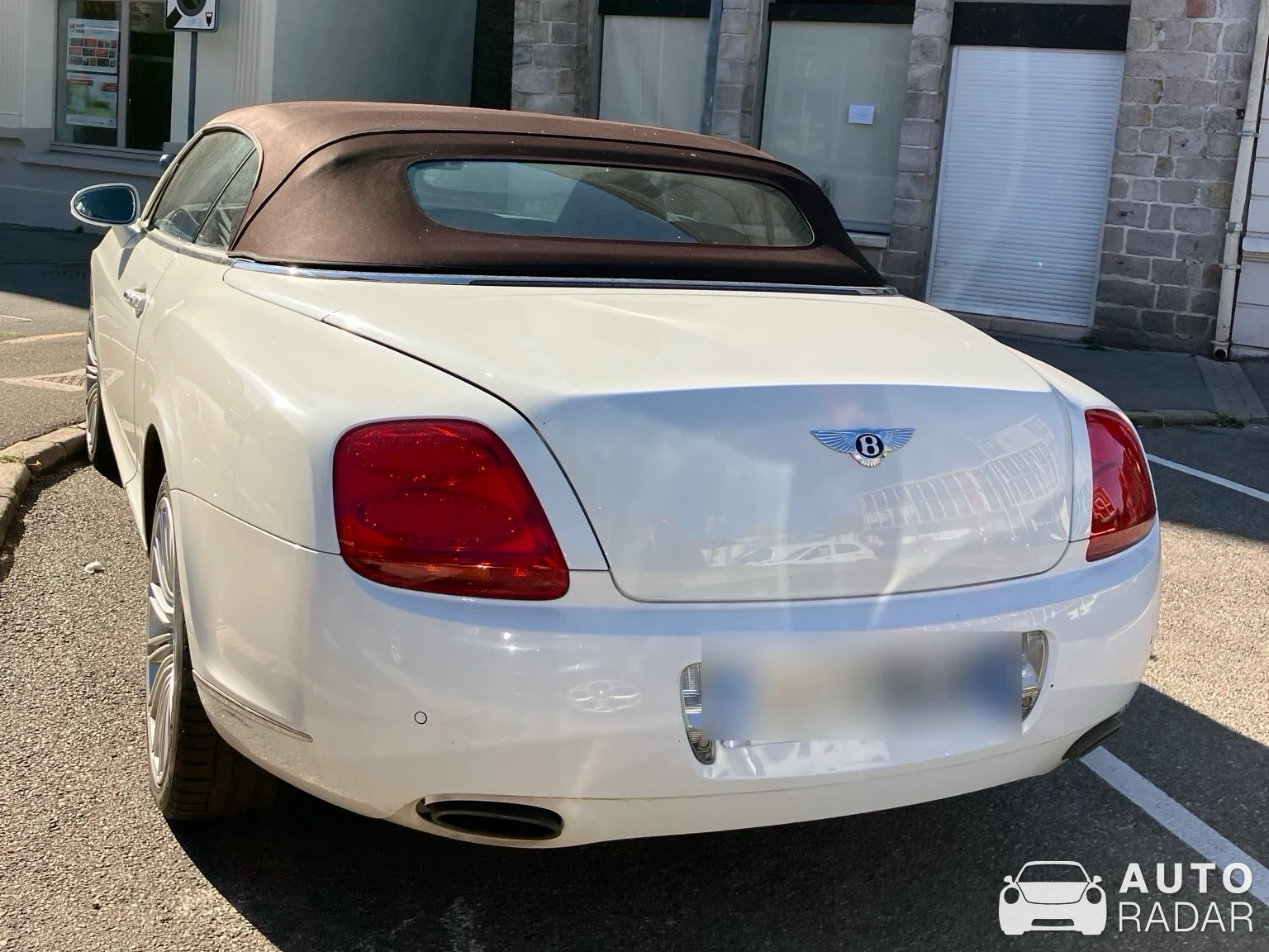 Bentley Continental GTC spotted in Arras