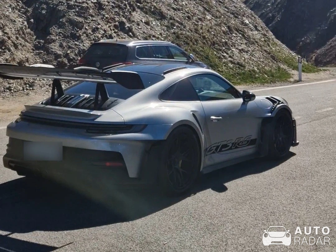 Porsche 992 GT3 RS MkI spotted in Meran
