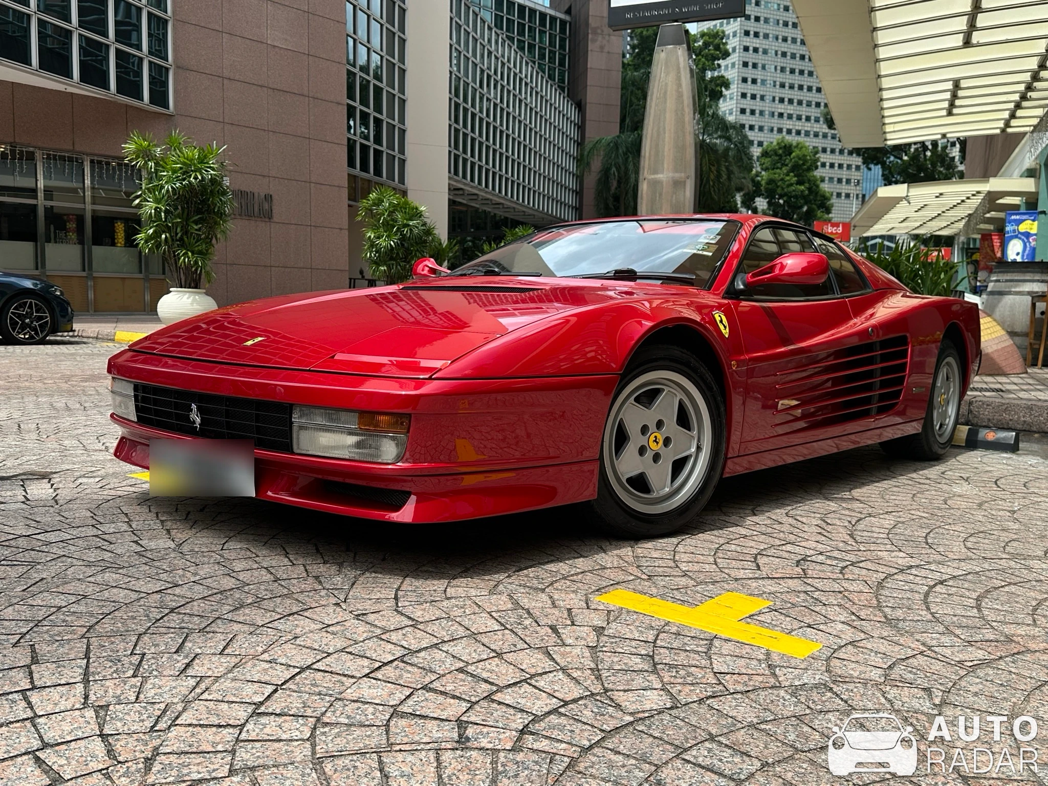 Ferrari Testarossa spotted in Singapore, Singapore