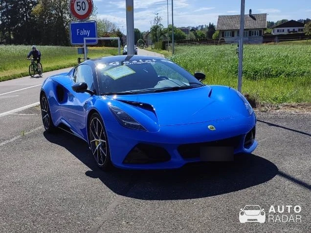 Lotus Emira V6 spotted in Sochaux