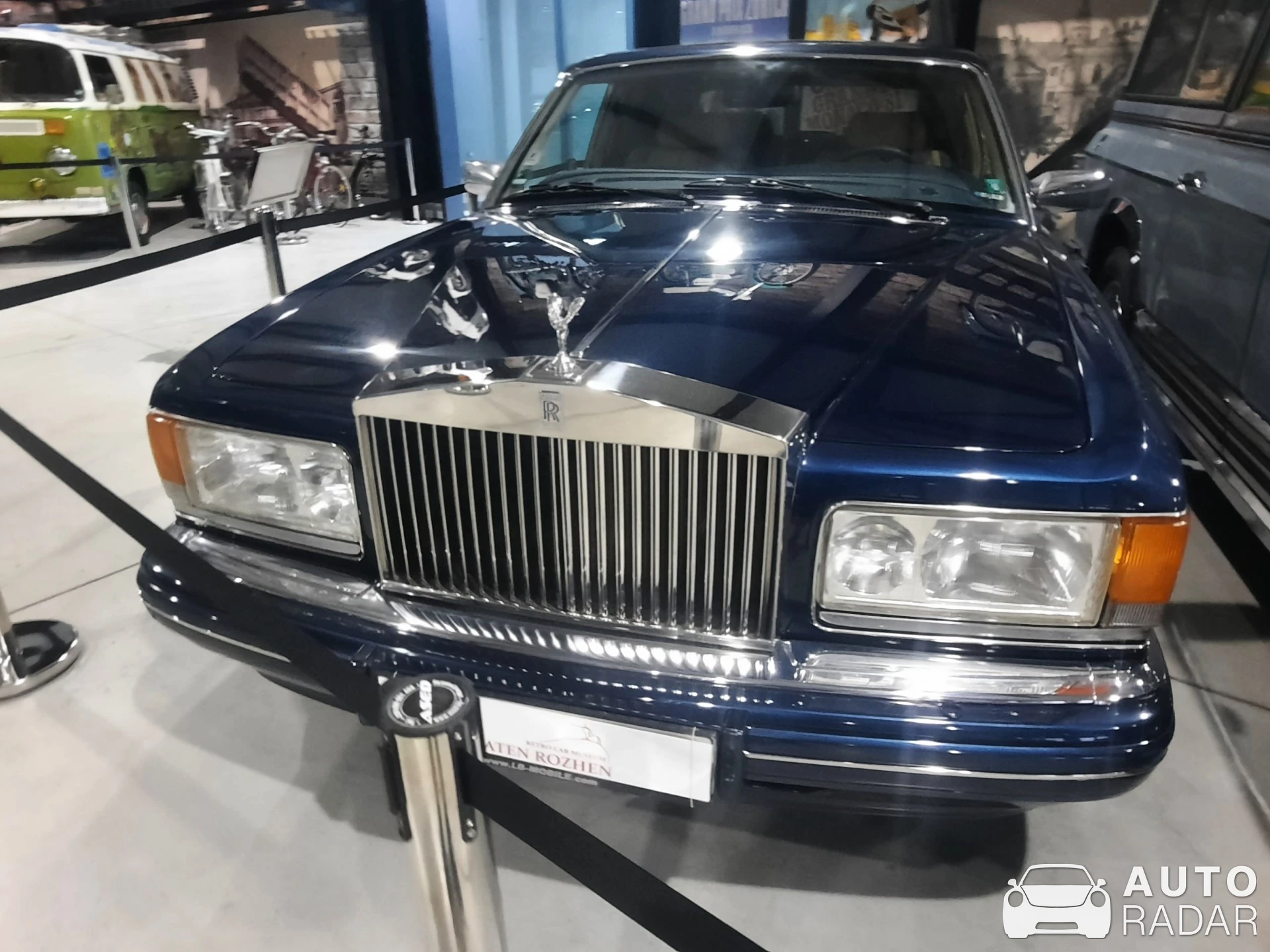Rolls-Royce Phantom VII Silver spotted in Kapatovo