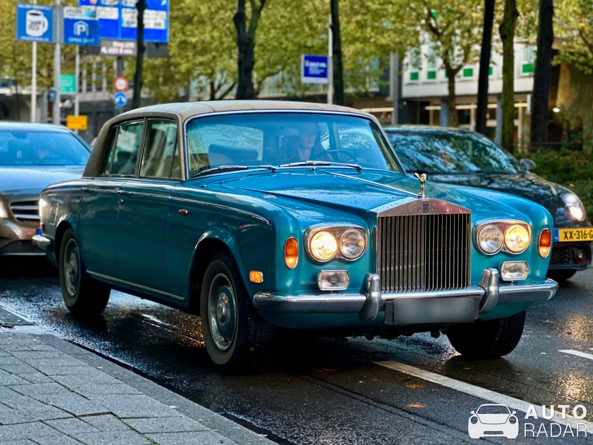 Rolls-Royce Silver Shadow II spotted in Rotterdam