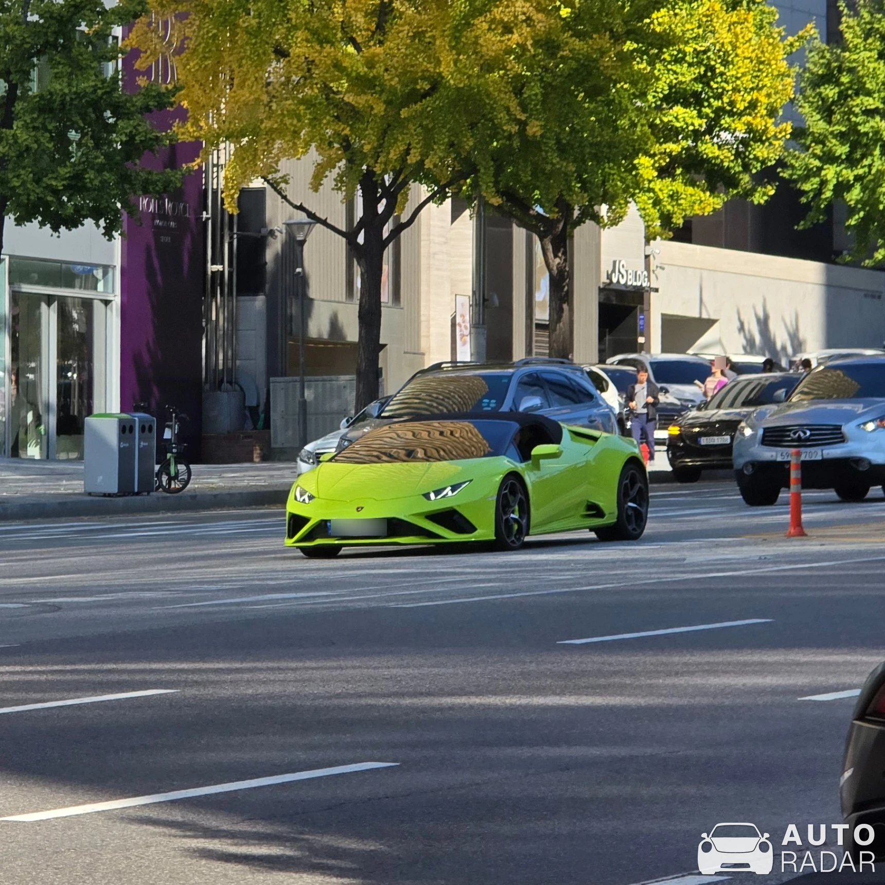 Lamborghini Huracán LP610-2 EVO RWD Spyder spotted in 강남구, 대한민국
