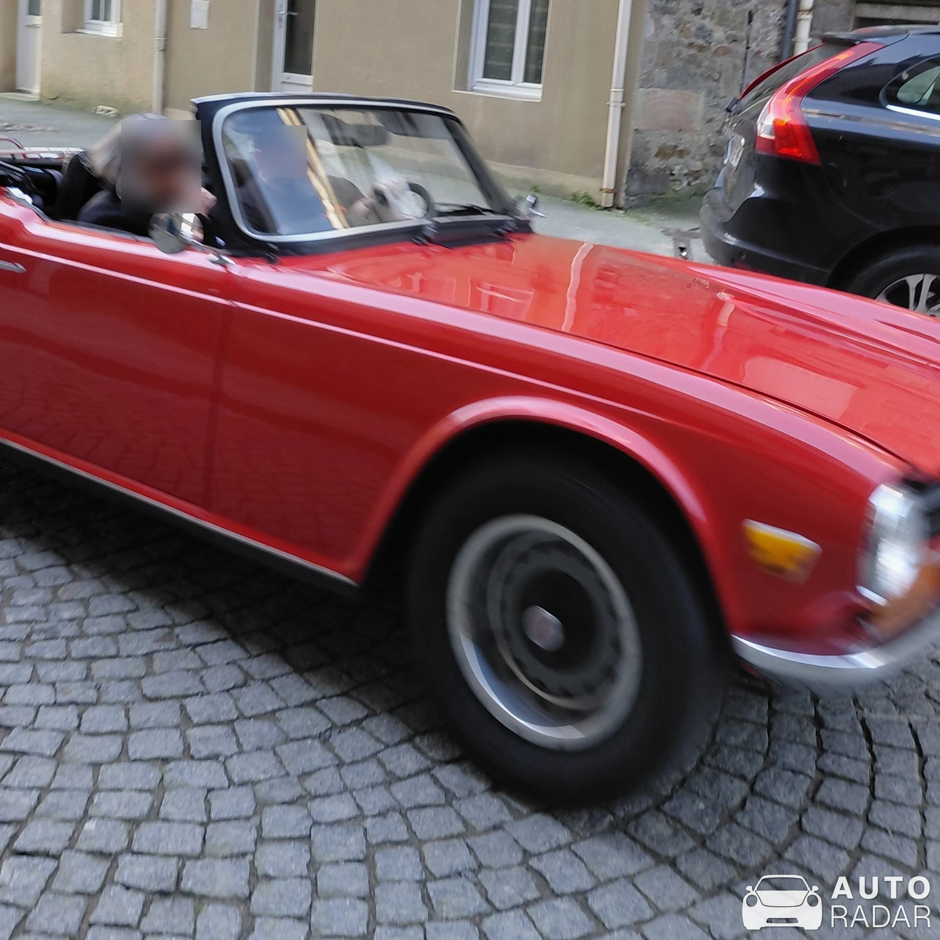 Triumph TR6 spotted in Saint-Malo