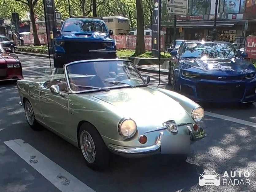 Fiat 850 Spider spotted in Berlin