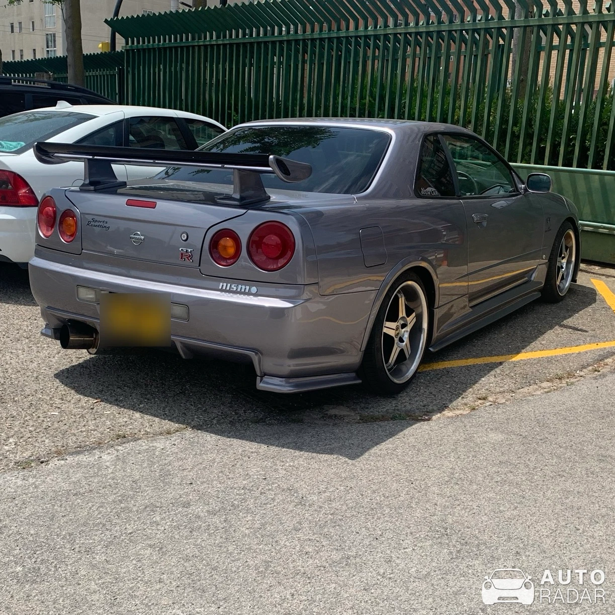 Nissan Skyline R34 GT-R NISMO R-Tune spotted in Zaragoza