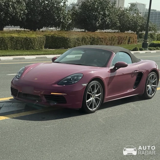 Porsche 718 Boxster spotted in Dubai, Emirados Árabes Unidos