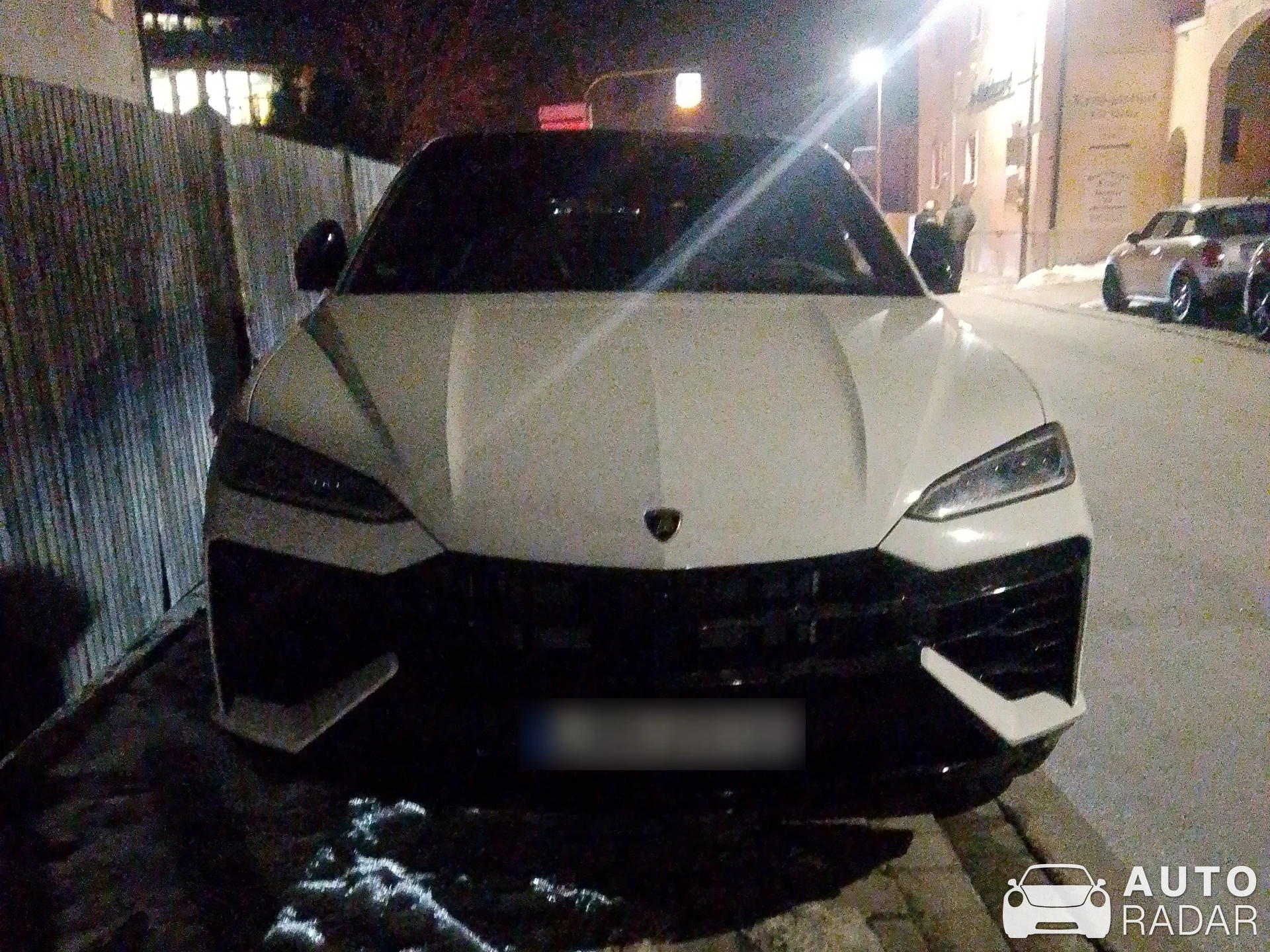 Lamborghini Urus SE spotted in Salching, Germany