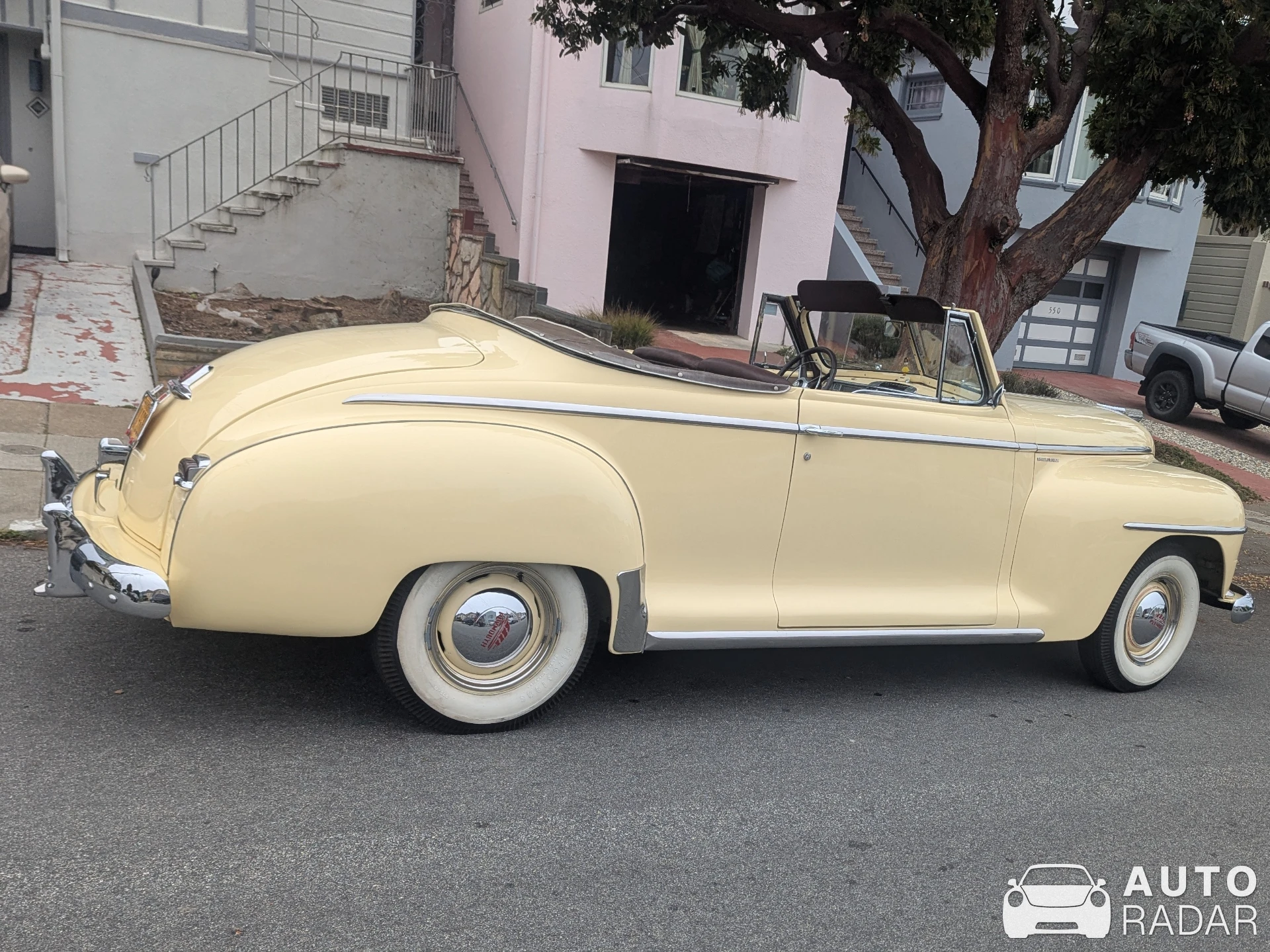 Plymouth De Luxe spotted in San Francisco