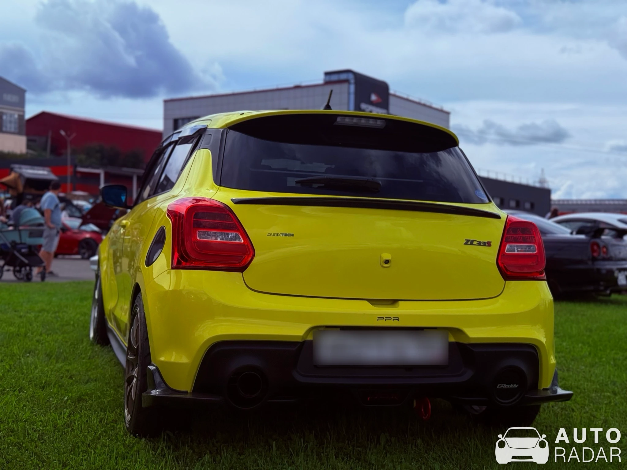 Suzuki Swift Sport HKS spotted in Красноярск