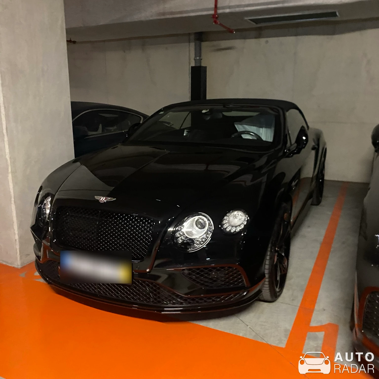 Bentley Continental GTC V8 S 2016 spotted in Porto